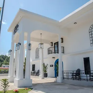 https://resort-skys.comcaribbean.com