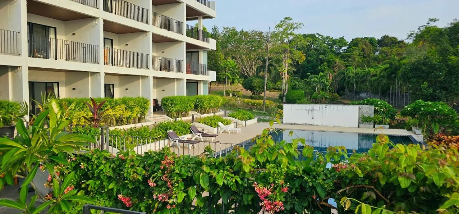 Aranya Resort Koh Lanta Thailand
